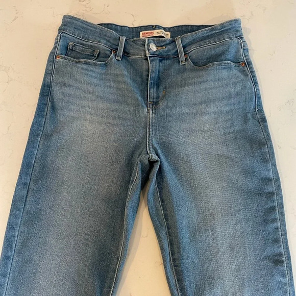 Levi Strauss Signature Mid Rise Straight 5 Pocket Lt Wash Jeans Blue 28"x32"L - Picture 2 of 12